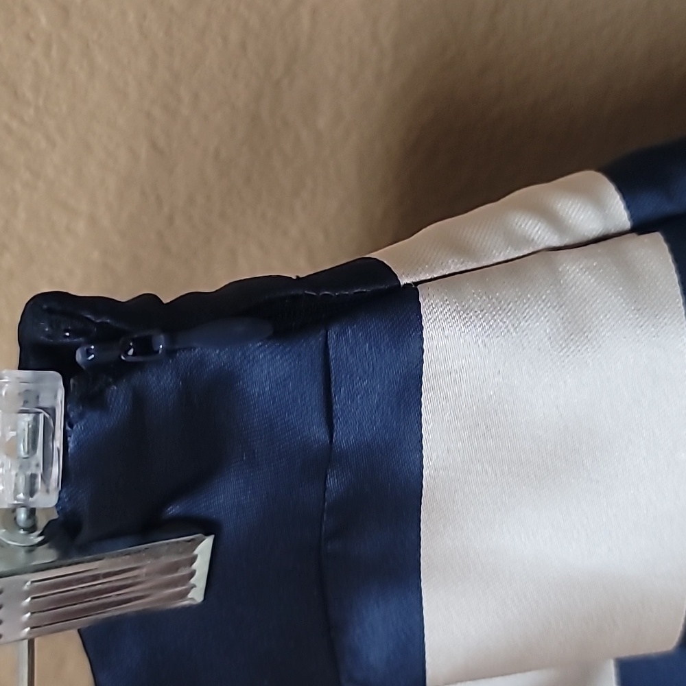 NWT Navy Blue and Gold  Striped Skirt 💙💛 - Picture 6 of 11